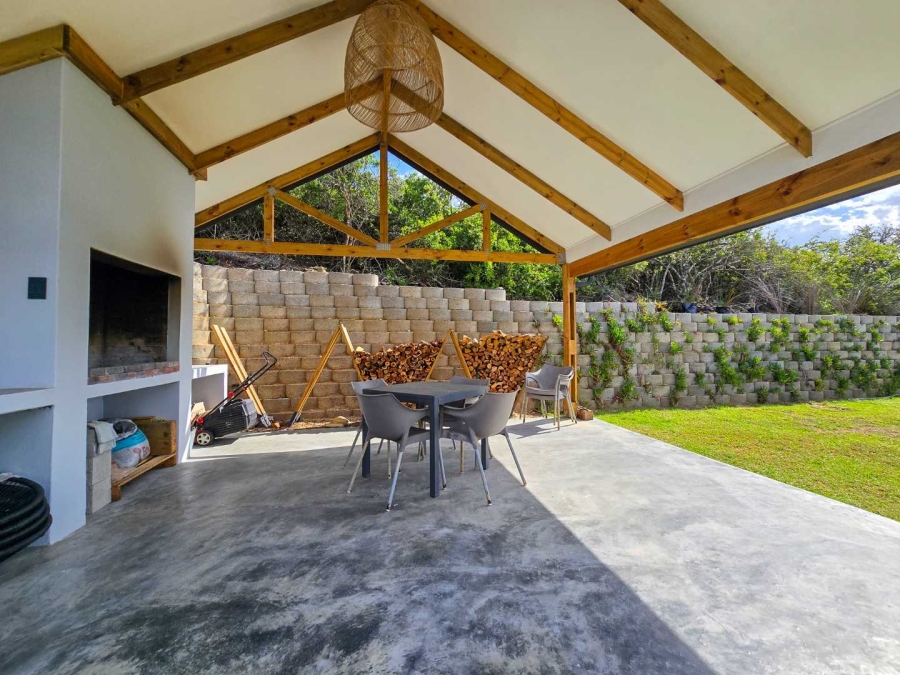 2 Bedroom Property for Sale in Stilbaai Wes Western Cape